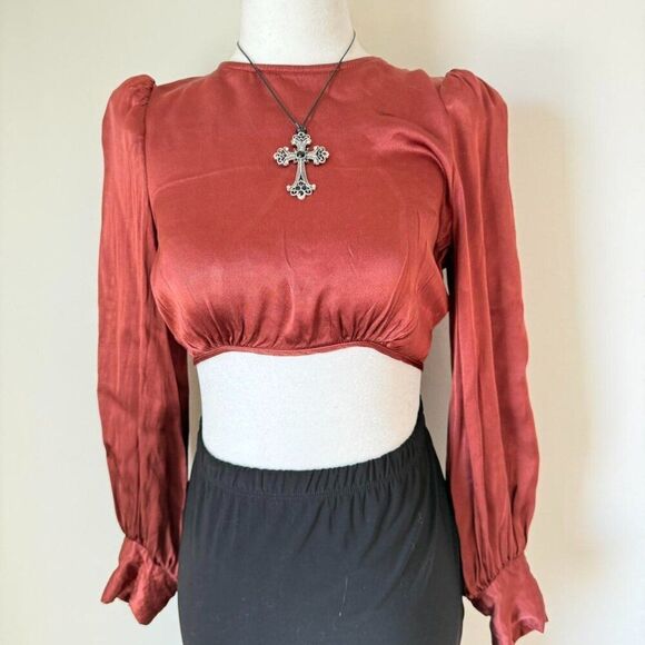 Satin puffy sleeves coquette milkmaid crop top by astr the label - Picture 1 of 8